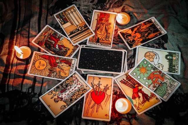Love Tarot Card Reading